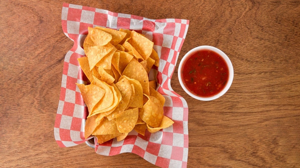 Chips & Salsa (8 Oz).